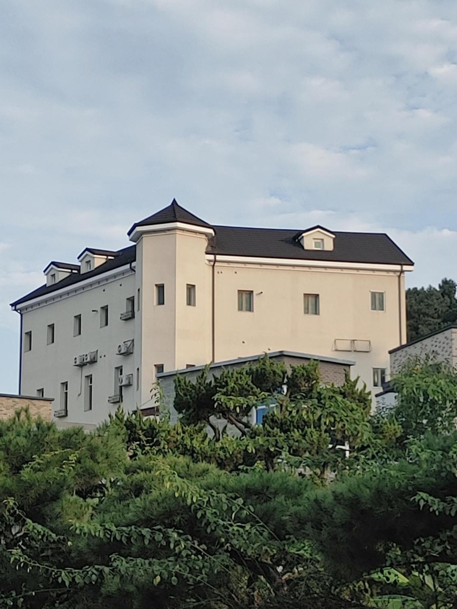 The Castle Stay Chuncheon Exterior foto
