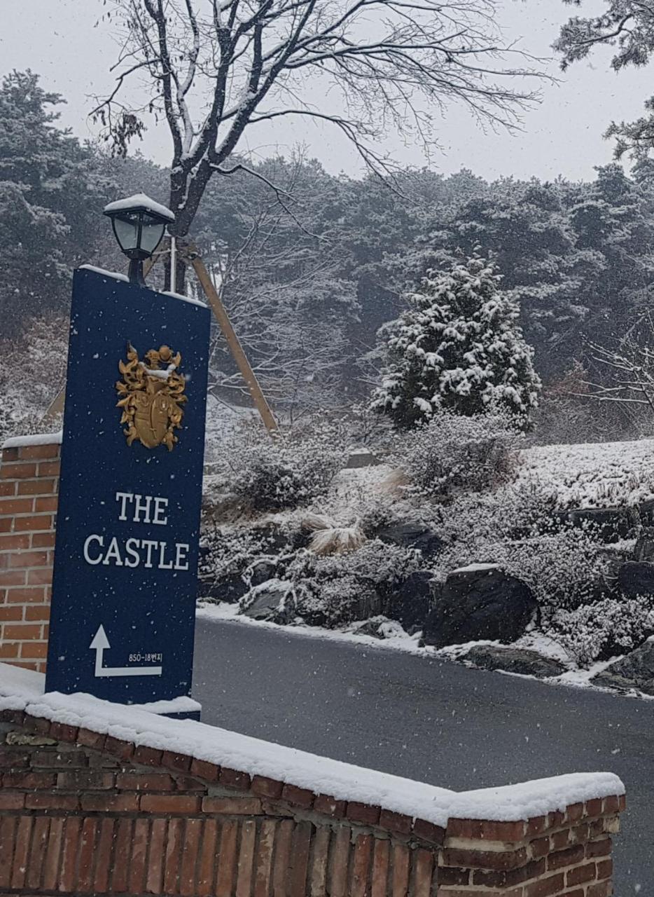 The Castle Stay Chuncheon Exterior foto
